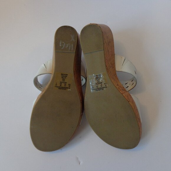 Thom McAn White Leather Womens 2.5"Mule‎ Heel Slip on Open Toe Sandals Size 7.5M - Picture 7 of 7